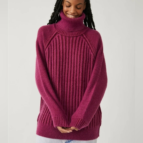 Free People Big City Fuzzy Turtleneck Sweater in Mulberry Size Medium - Picture 2 of 11